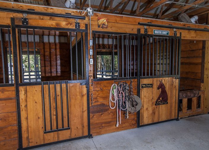 custom private horse barns