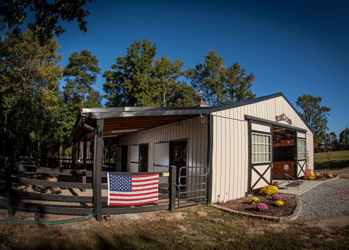 custom private horse barns