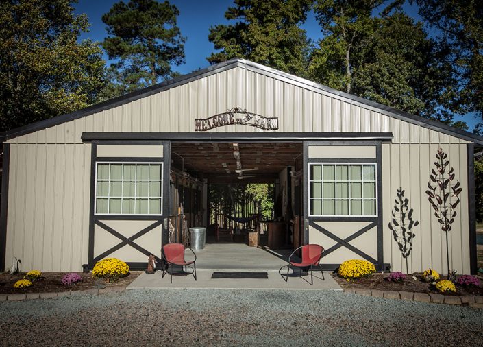 custom private horse barns, Barn Builder