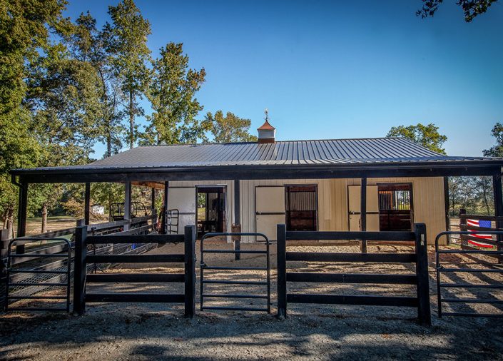 custom private horse barns