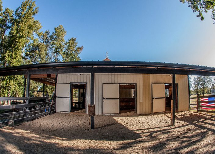 custom private horse barns