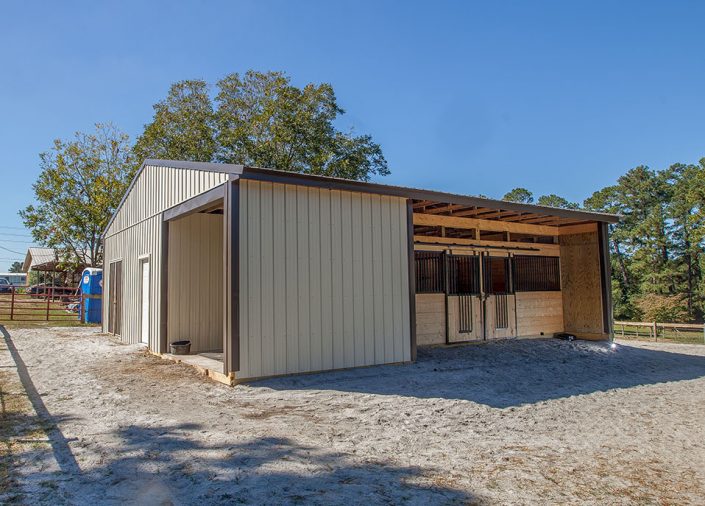 custom private horse barns