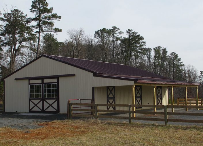 custom private horse barns